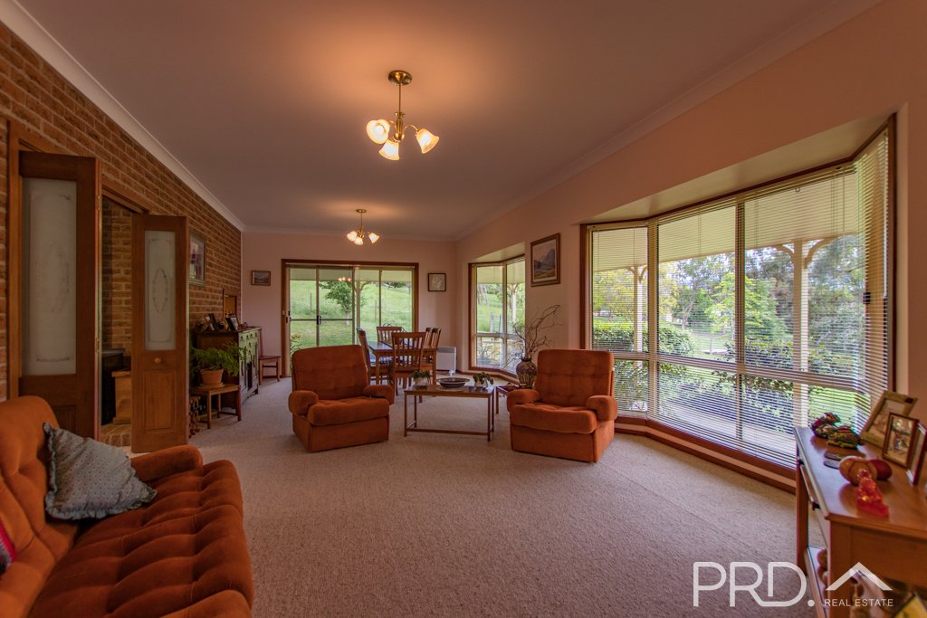 447 Lacmalac Road TUMUT 9