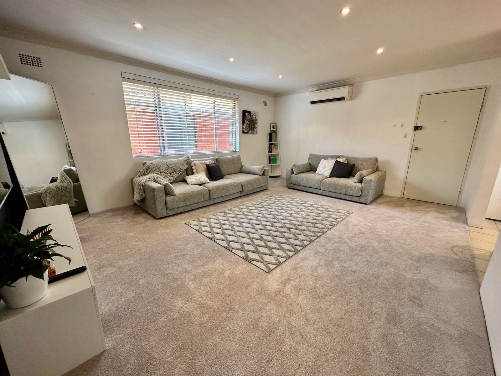 4/47 Mitchell Street CHIFLEY 2