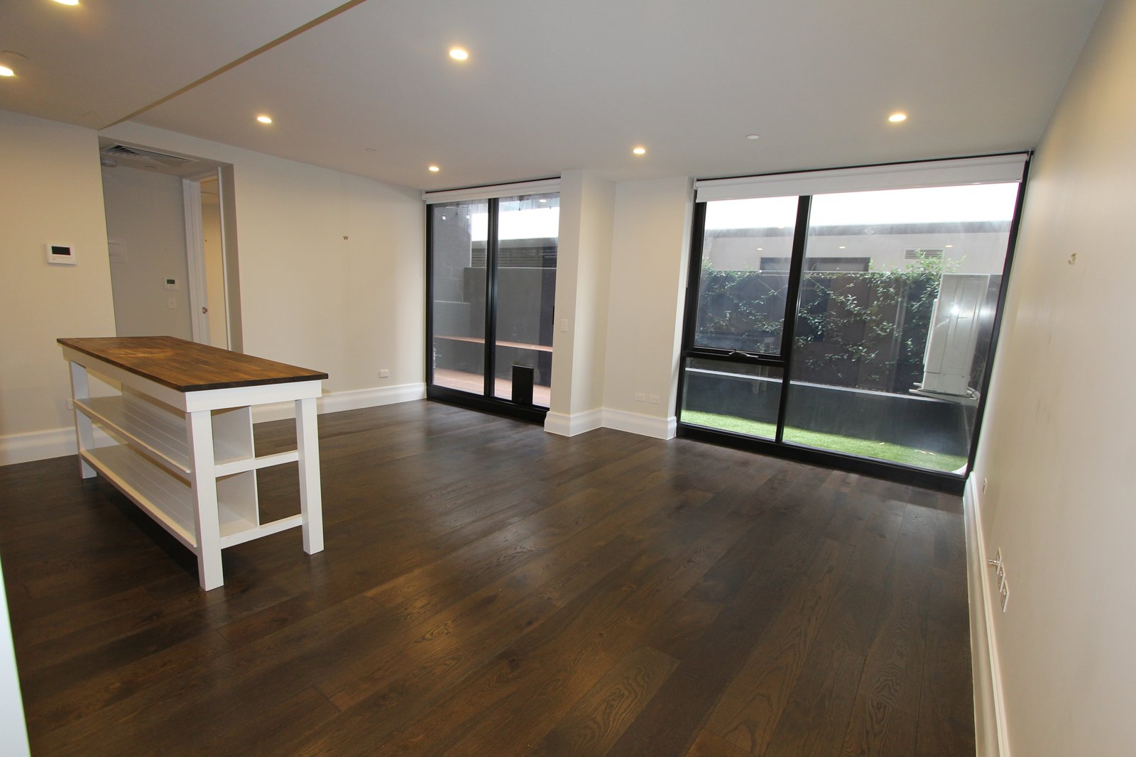 Real Estate and Property in 4/47 Ormond Esplanade, Elwood, VIC