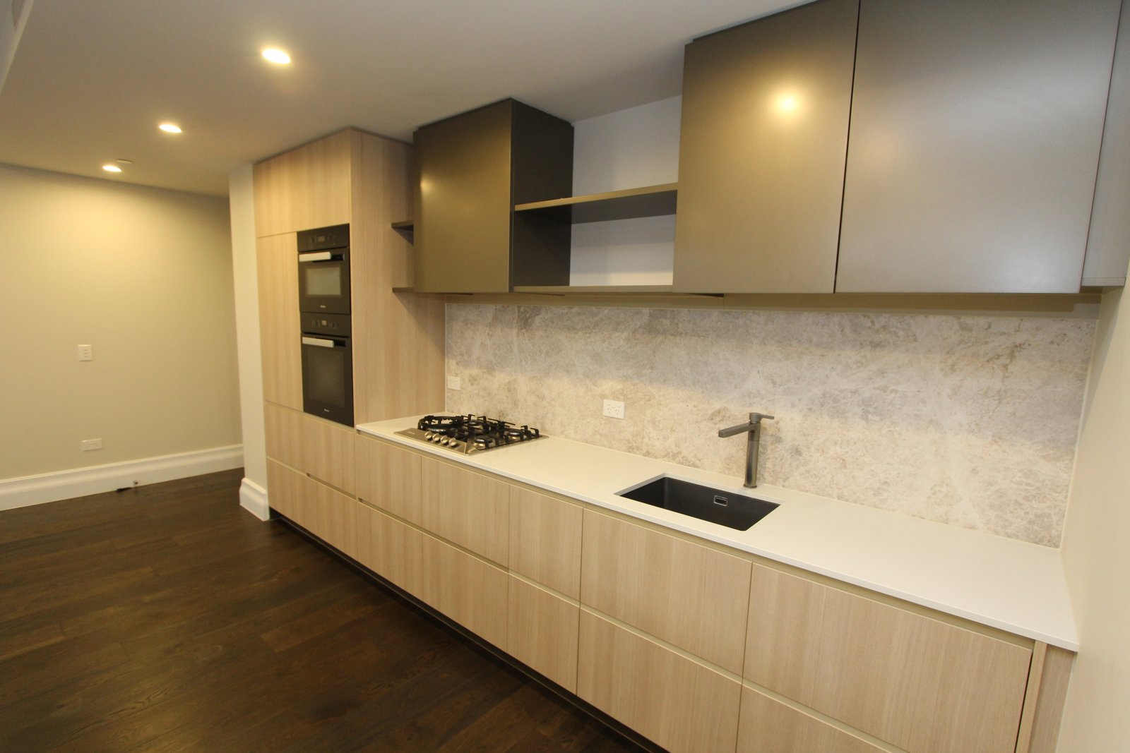 Real Estate and Property in 4/47 Ormond Esplanade, Elwood, VIC