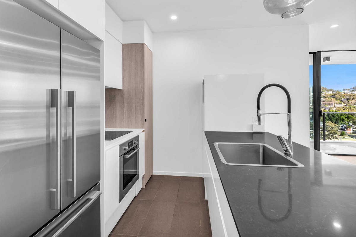 44/72 The Esplanade Burleigh Heads 4