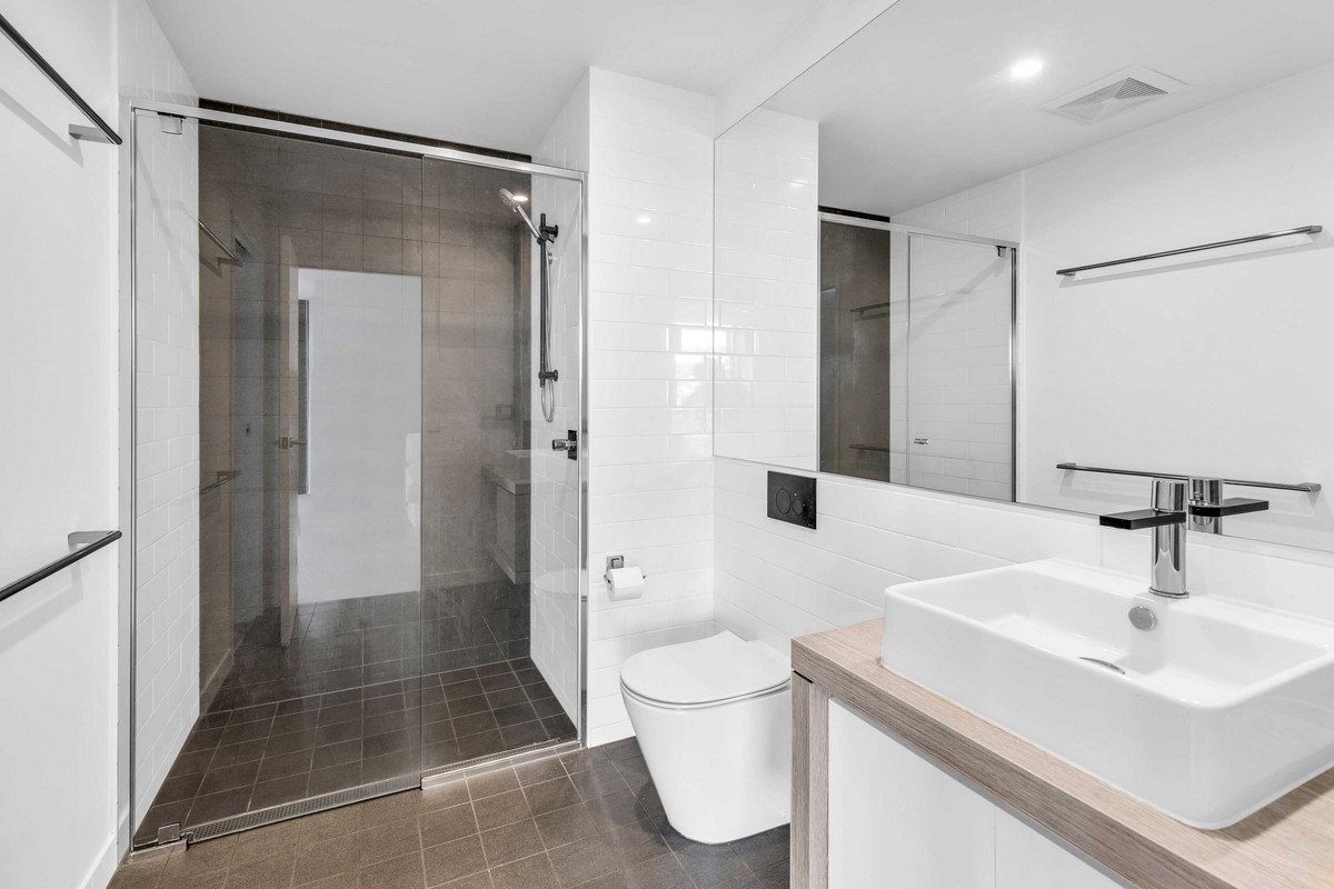 44/72 The Esplanade Burleigh Heads 7
