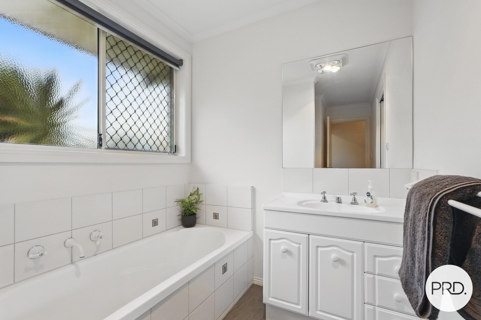4/47a Norman Circle GLENORCHY 16