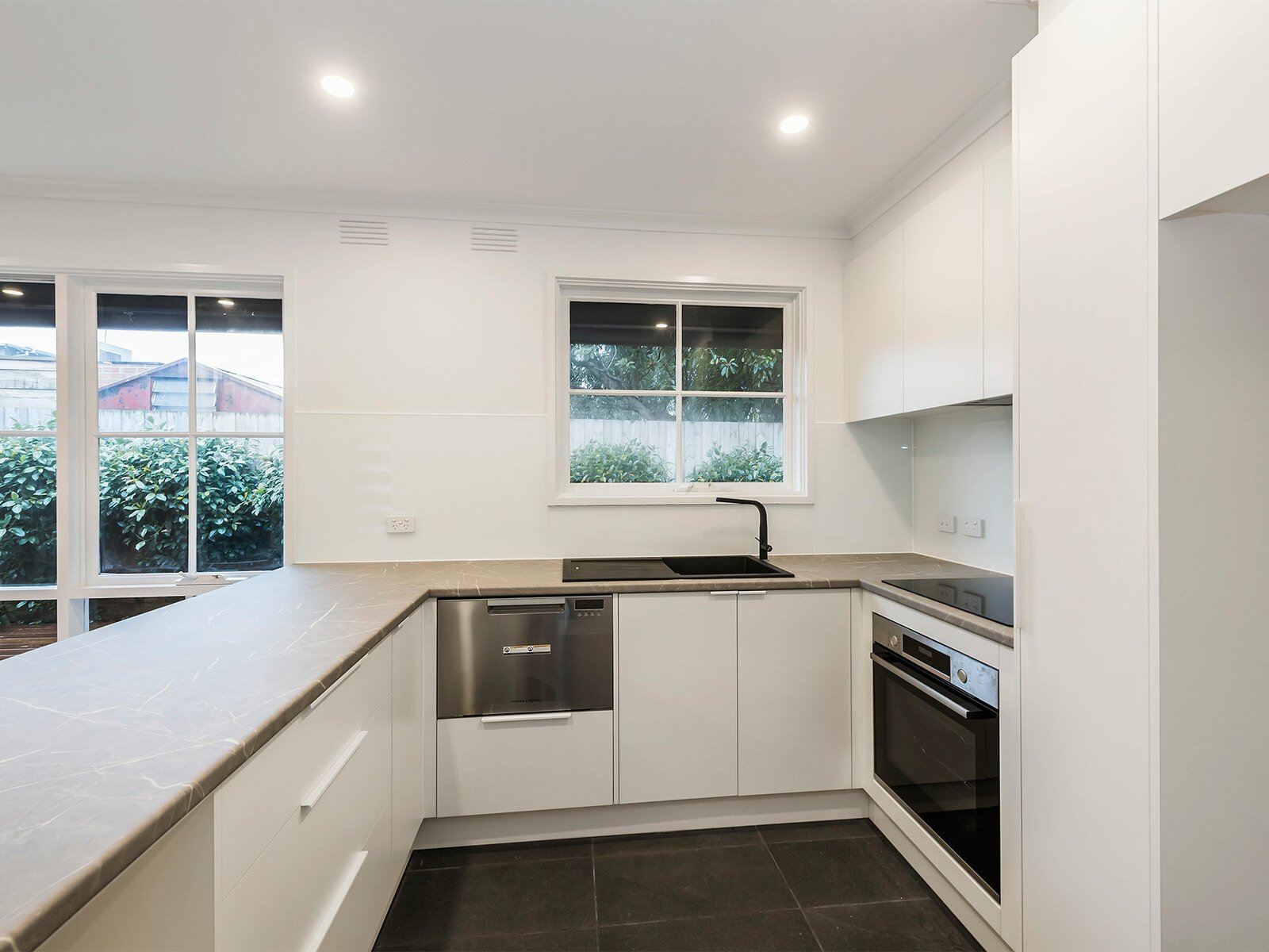 Gallery: 4/49 Crisp Street