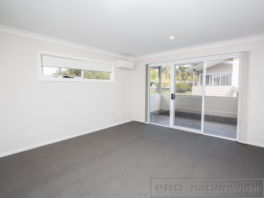 4/49 Finch Crescent ABERGLASSLYN 2