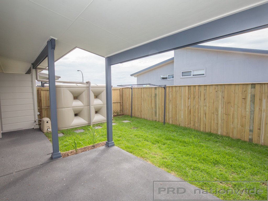4/49 Finch Crescent ABERGLASSLYN 9
