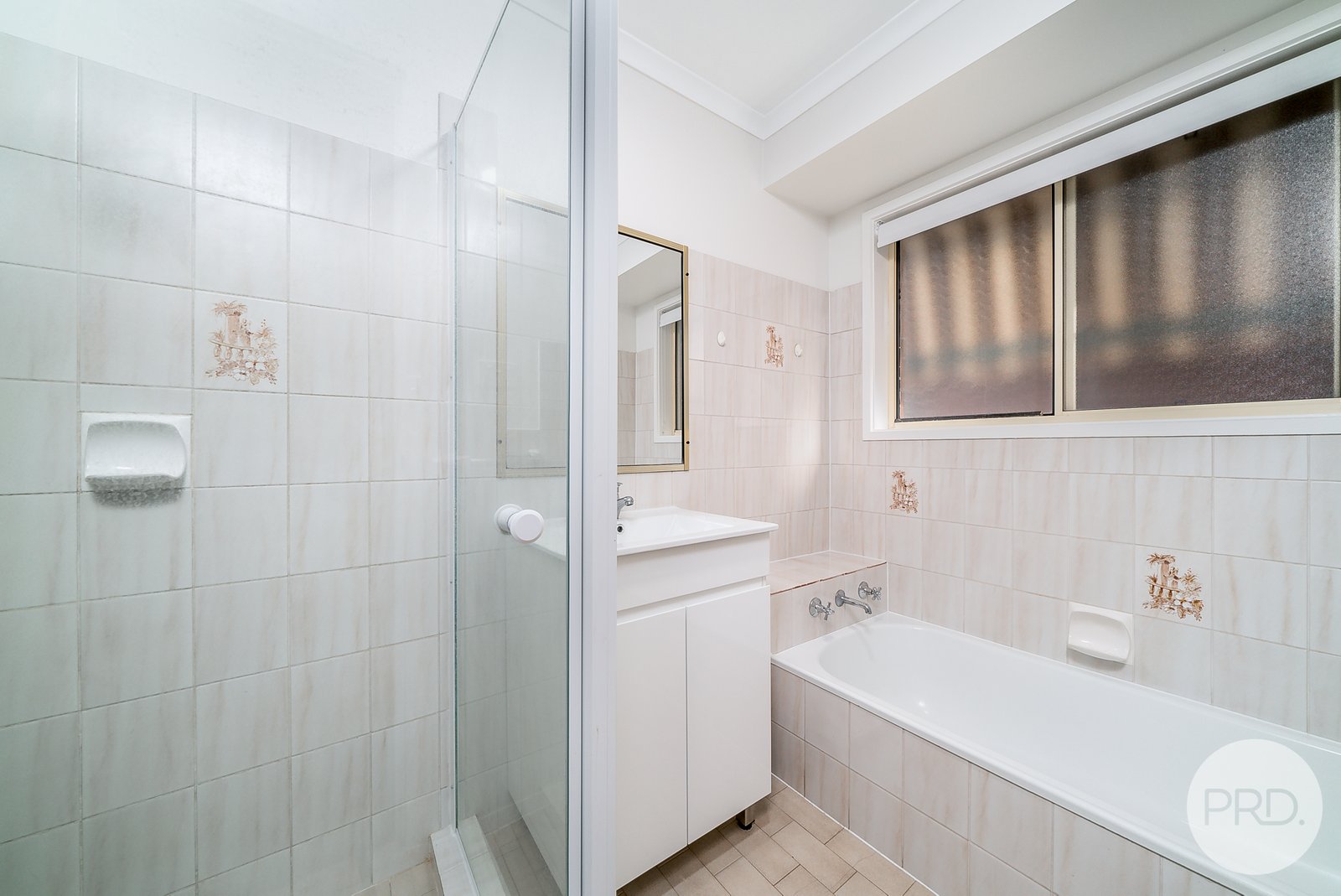 449 Lake Albert Road KOORINGAL 8