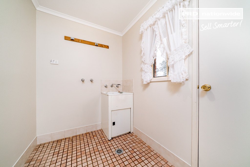 449 Lake Albert Road LAKE ALBERT 8