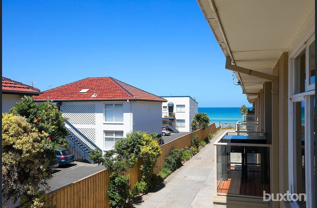 Gallery: 4/49 Nepean Highway
