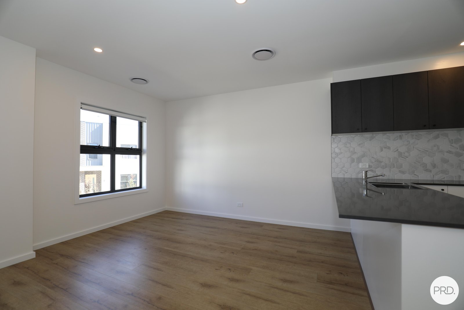 44/9 Thynne Street BRUCE 3