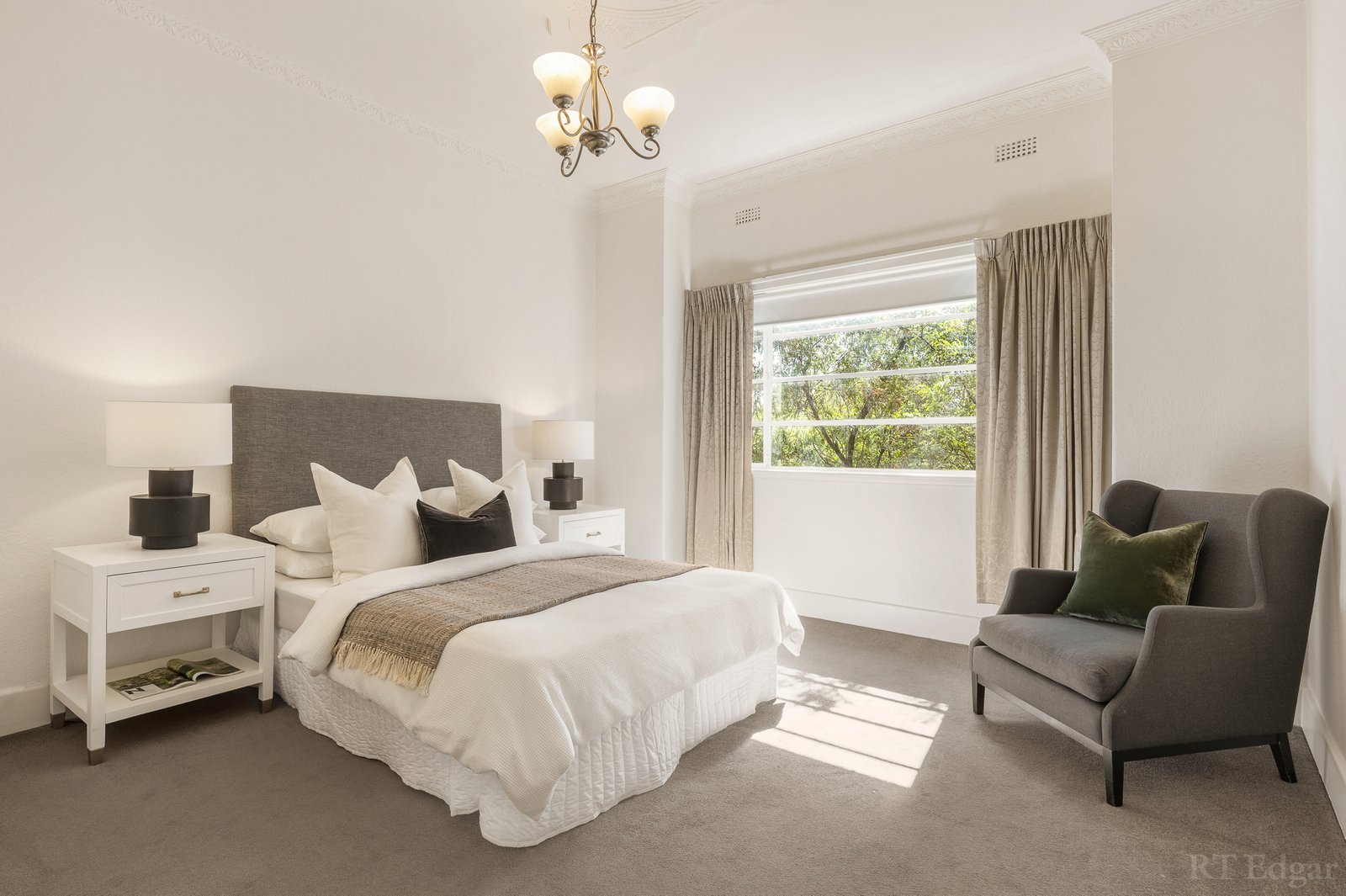 Real Estate and Property in 4/490 Toorak Road, Toorak, VIC