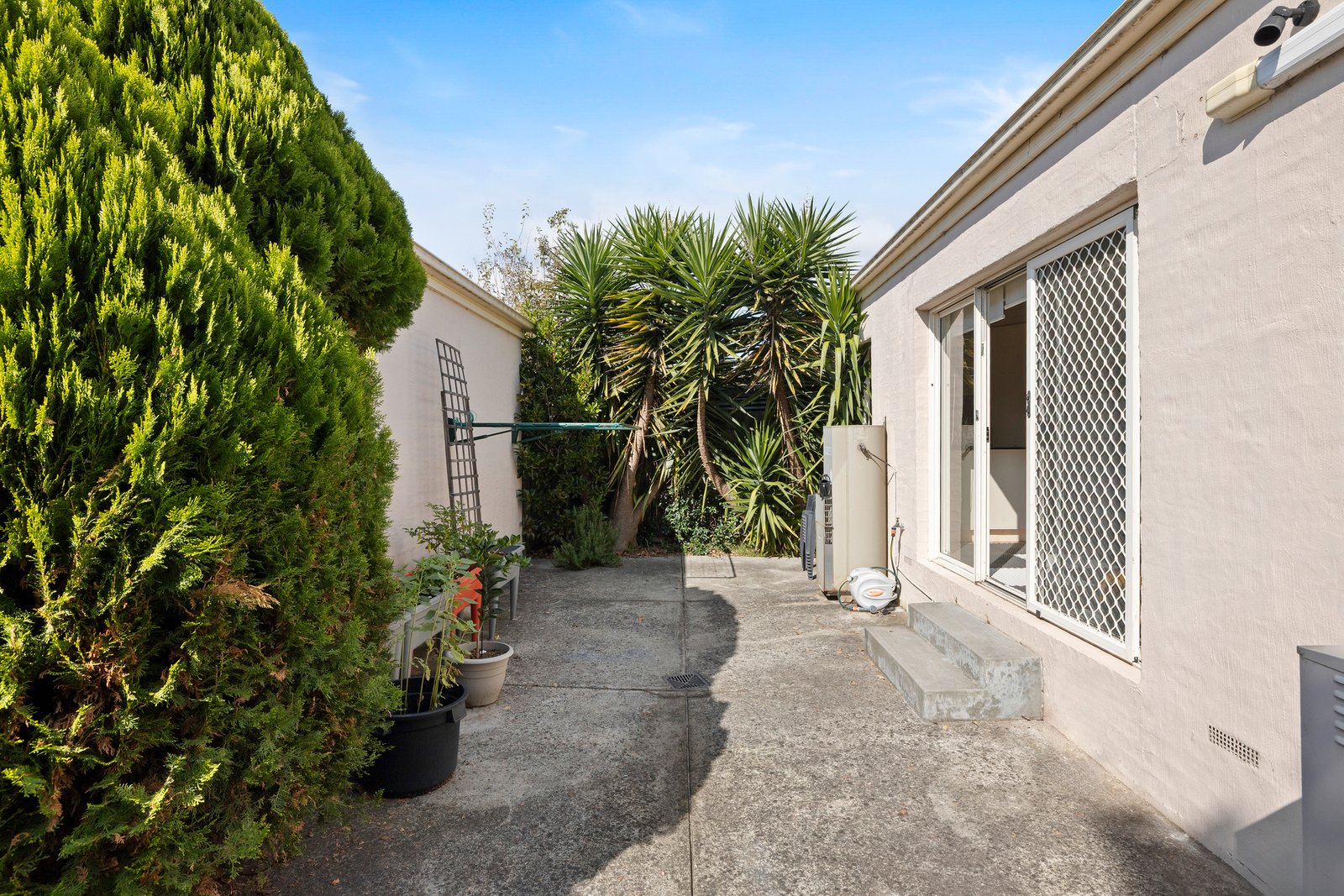Gallery: 44A Clay Street