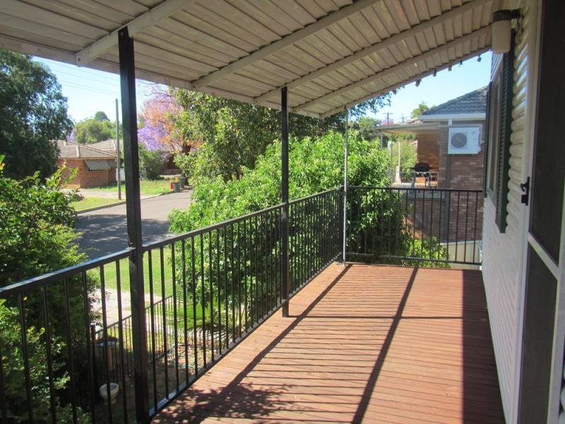 44a David Street TAMWORTH 1