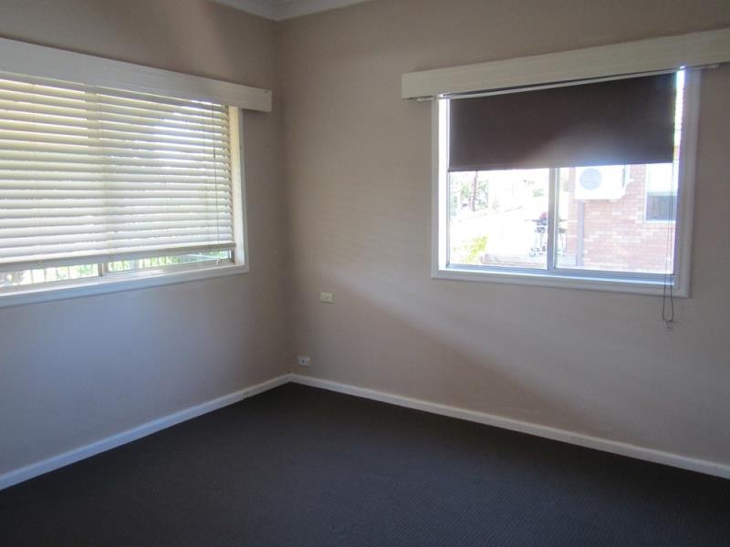 44a David Street TAMWORTH 5