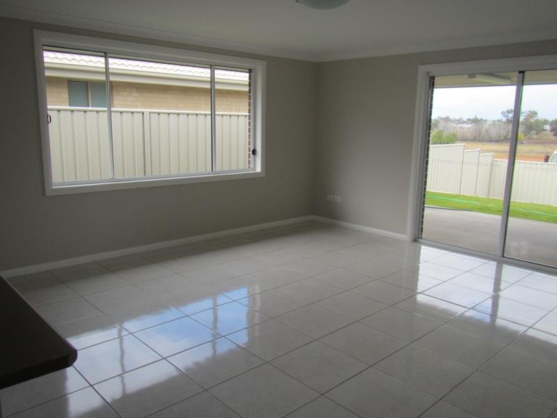 44a Riverview Street TAMWORTH 4
