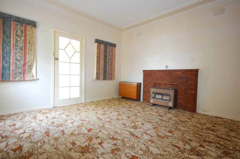 44b Green Street LOCKHART 3