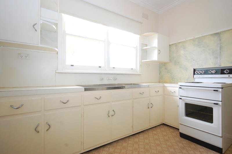 44b Green Street LOCKHART 4