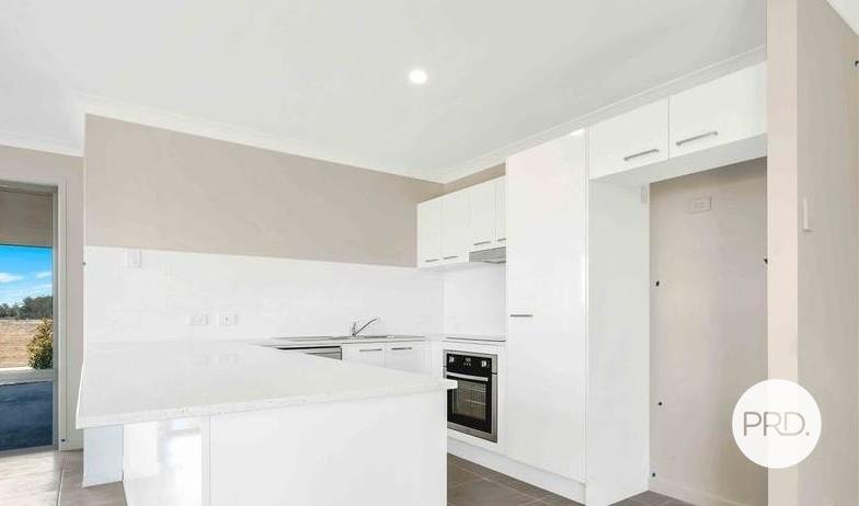 45 A Paterson Road WALLOON 4