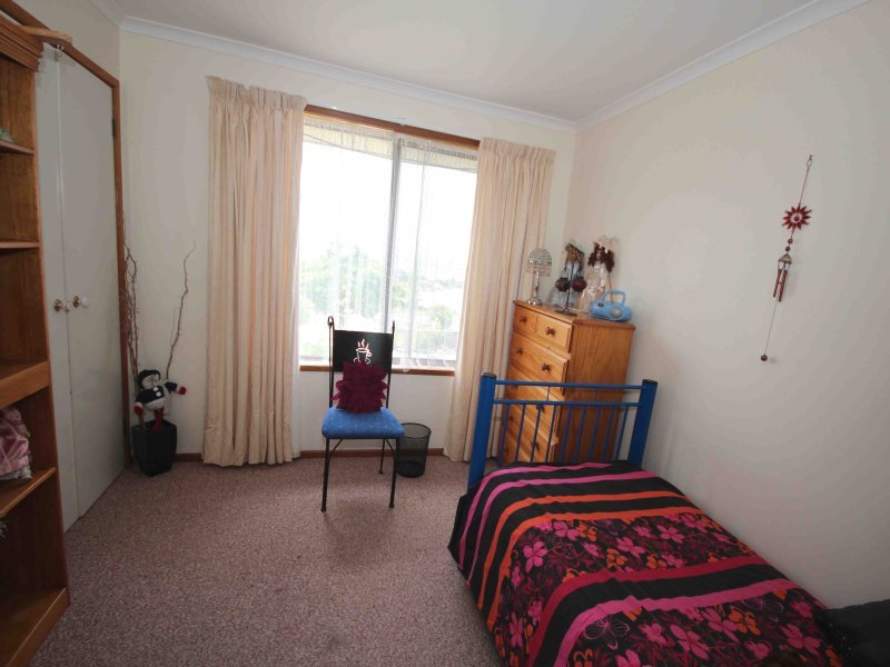 45 Arncliffe Road AUSTINS FERRY 7