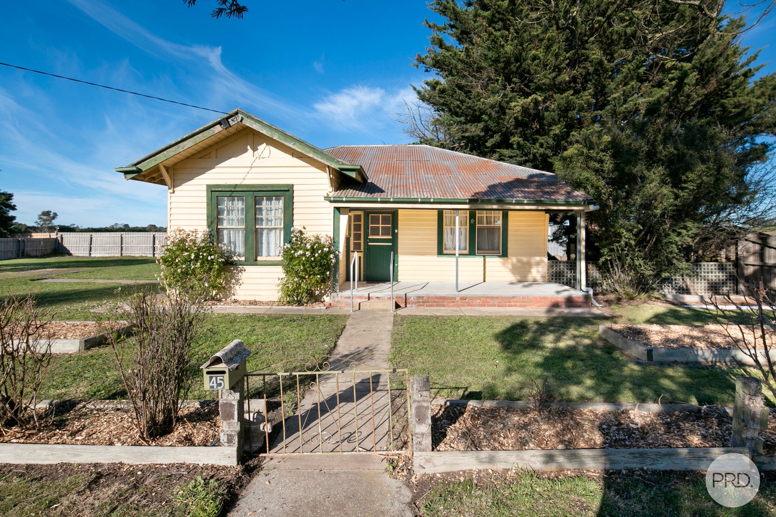 45 Atkinson Street BALLAN 1