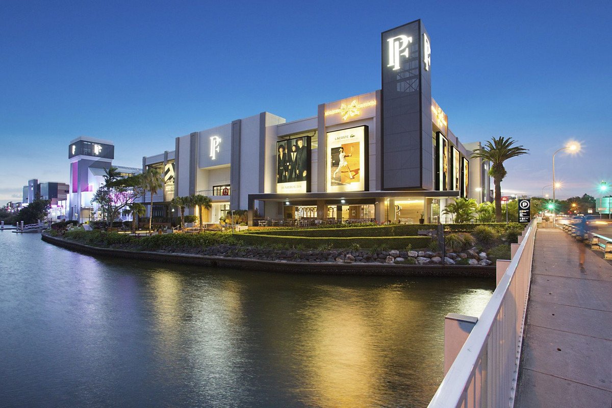 4/5 Australia Avenue BROADBEACH 14