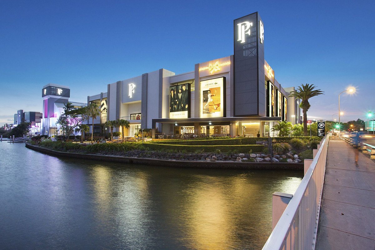4/5 Australia Avenue BROADBEACH 14