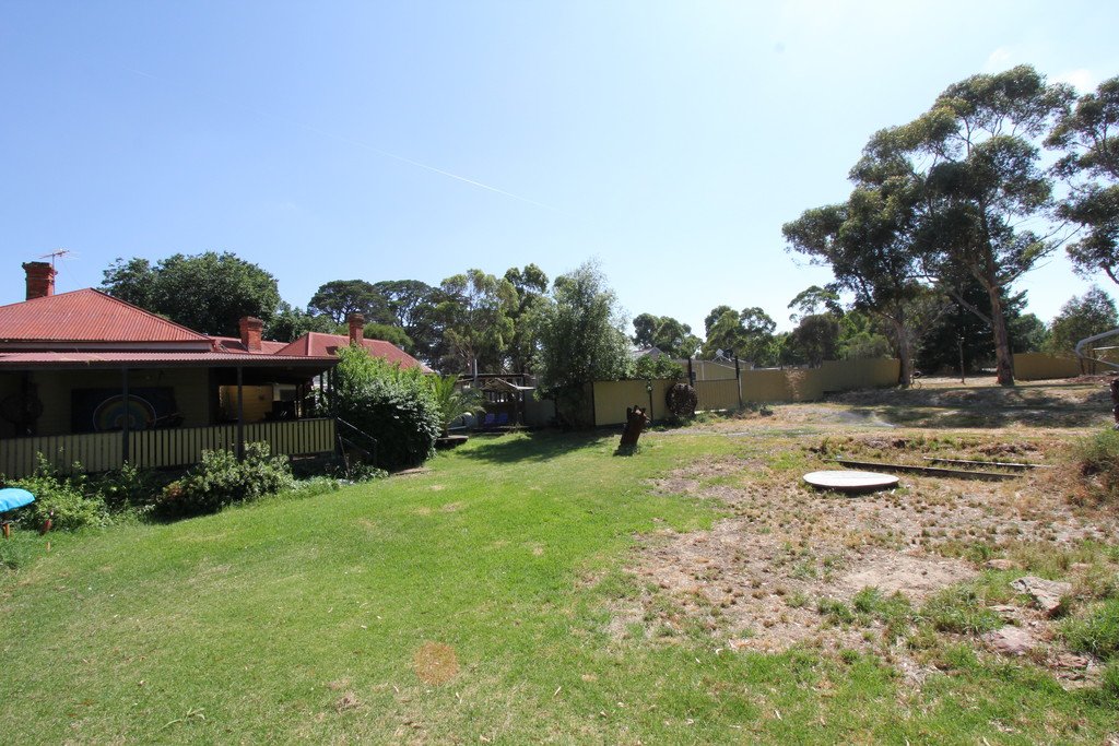 45 Avenue of Honour  CORINDHAP 19