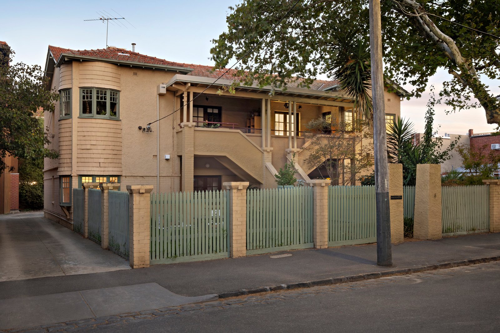 4/5 Beach Avenue, Elwood, 3184