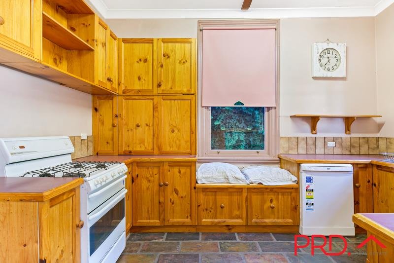 45 Bourke Street TAMWORTH 3