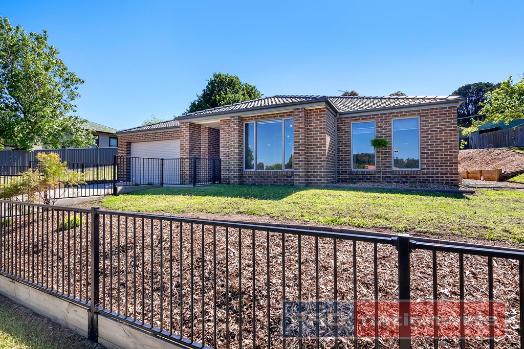 45 Clunes Road CRESWICK 1