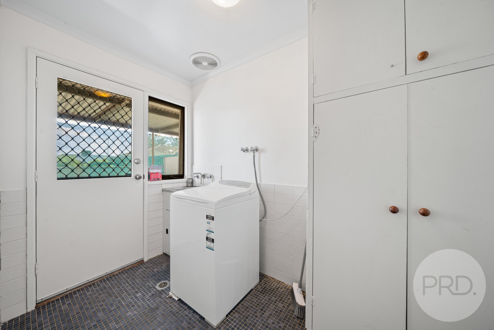 45 Dunn Avenue FOREST HILL 8