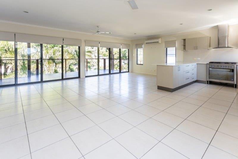 45 Eshelby Drive CANNONVALE 7
