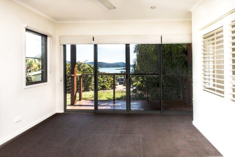 45 Eshelby Drive CANNONVALE 14