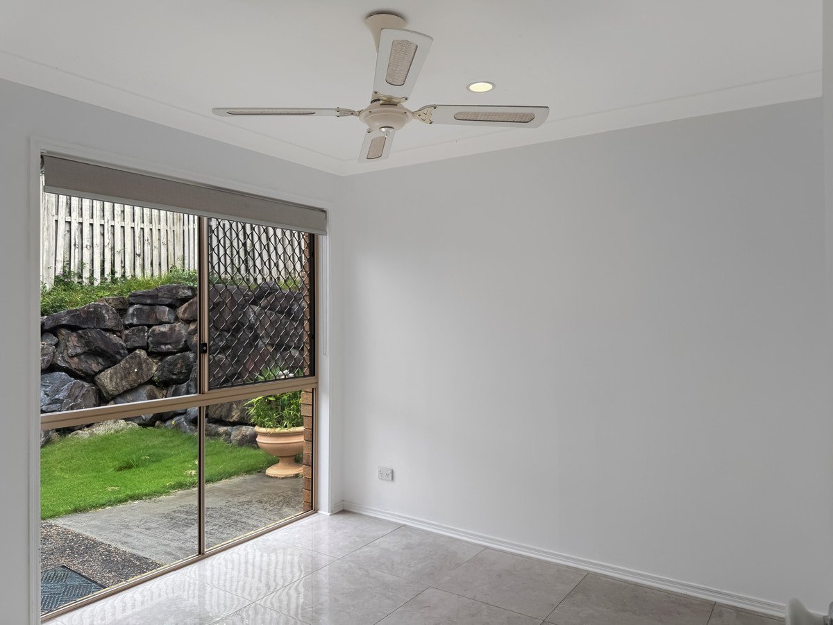 45 Feathertop Crescent Pacific Pines 12