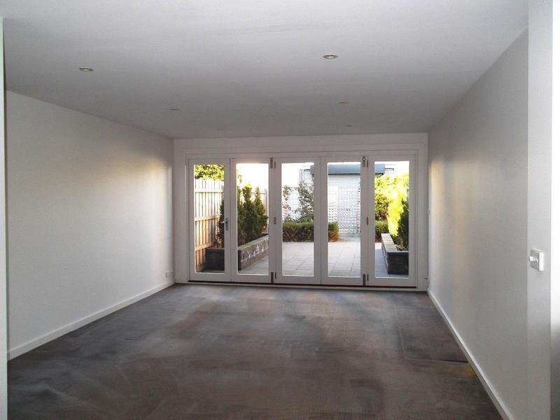 Gallery: 45 Finlay Street