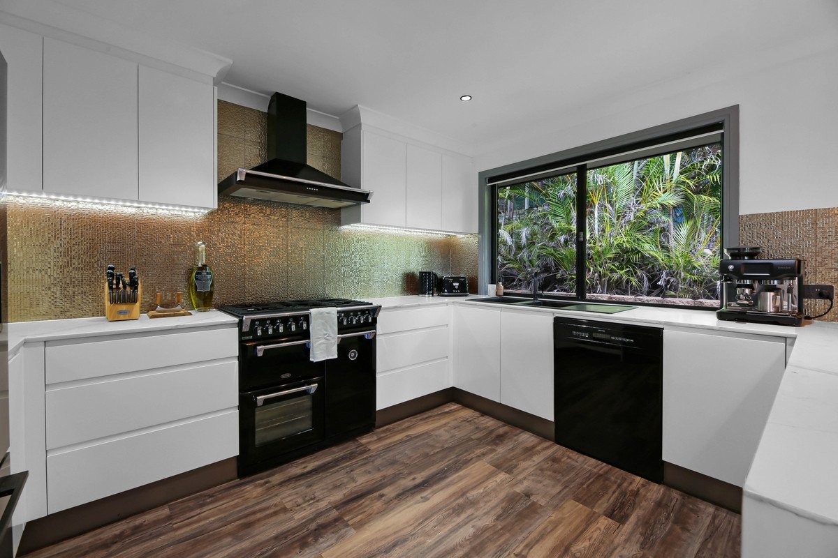 45 Forest Drive Elanora 5