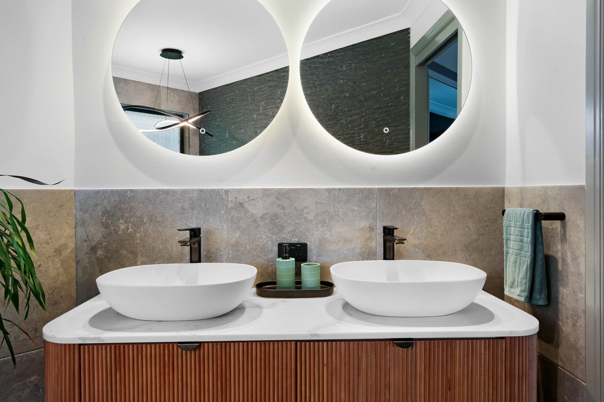 45 Forest Drive Elanora 7