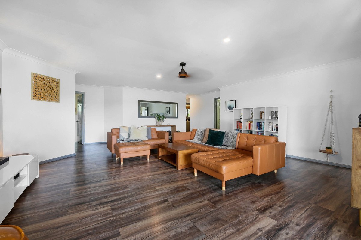 45 Forest Drive Elanora 15