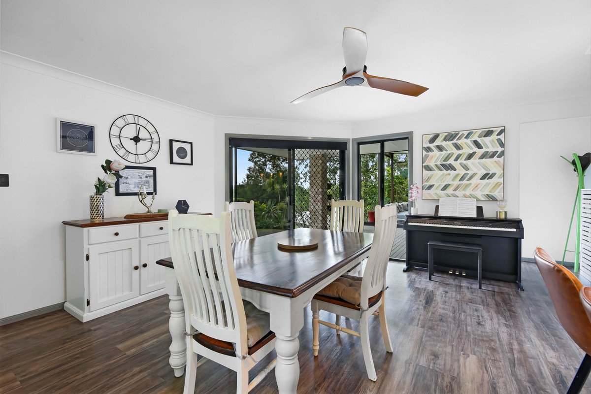 45 Forest Drive Elanora 18