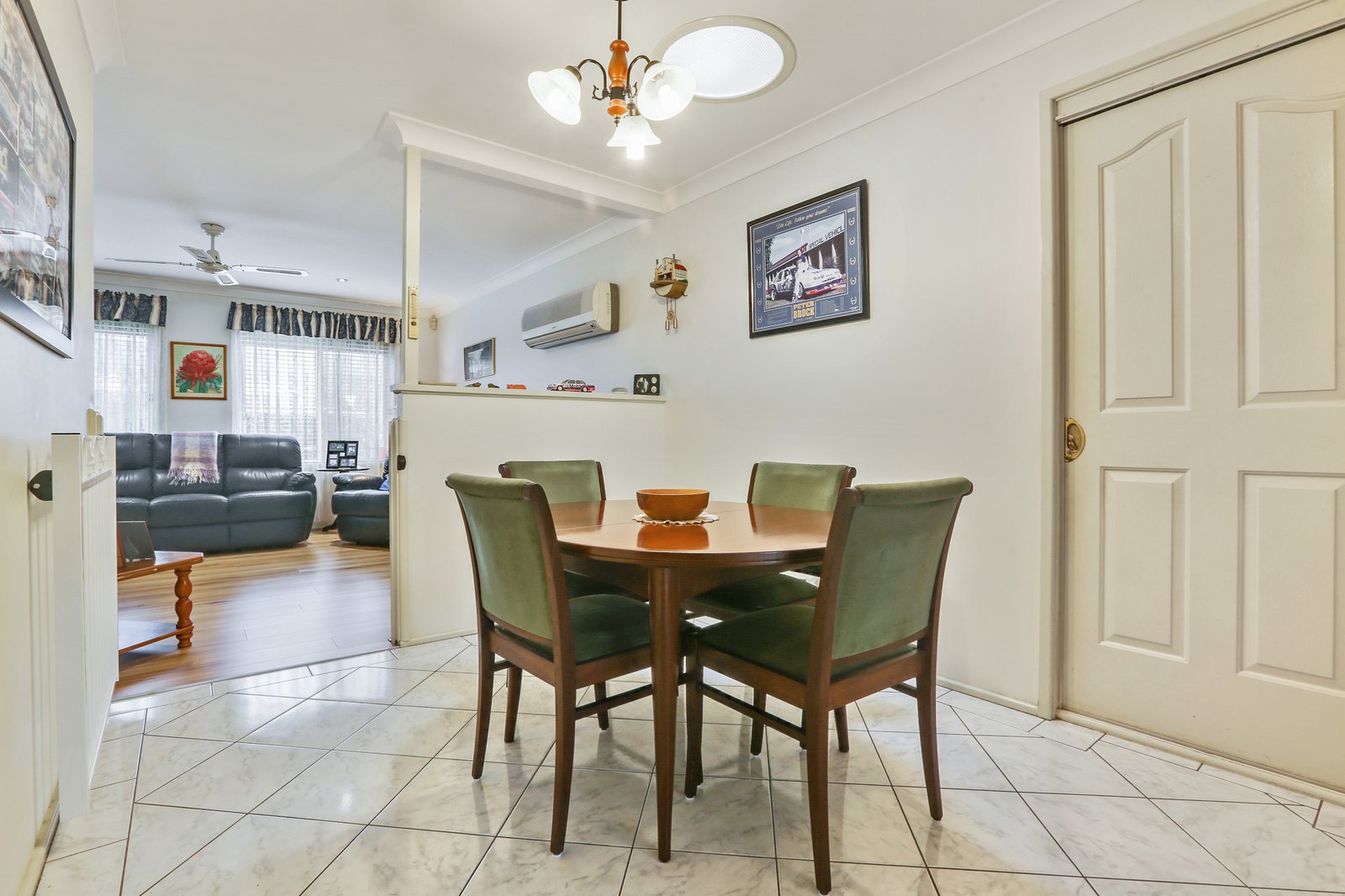 45 Habeda Avenue HORSLEY 4