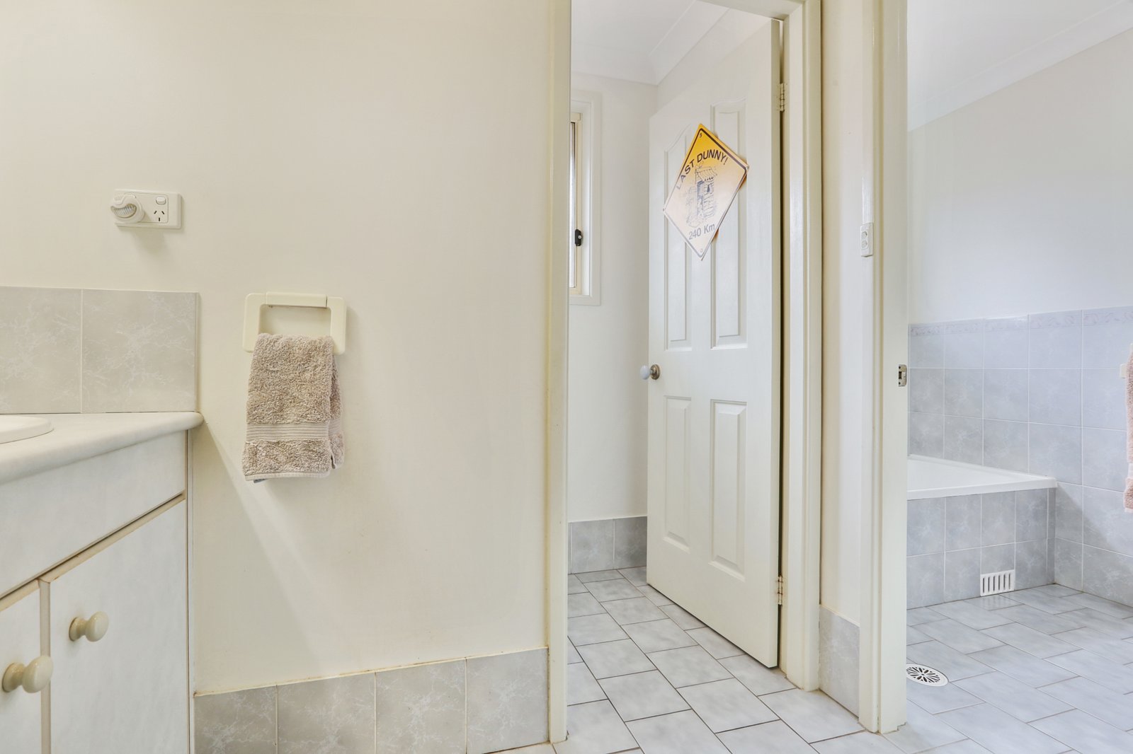 45 Habeda Avenue HORSLEY 6
