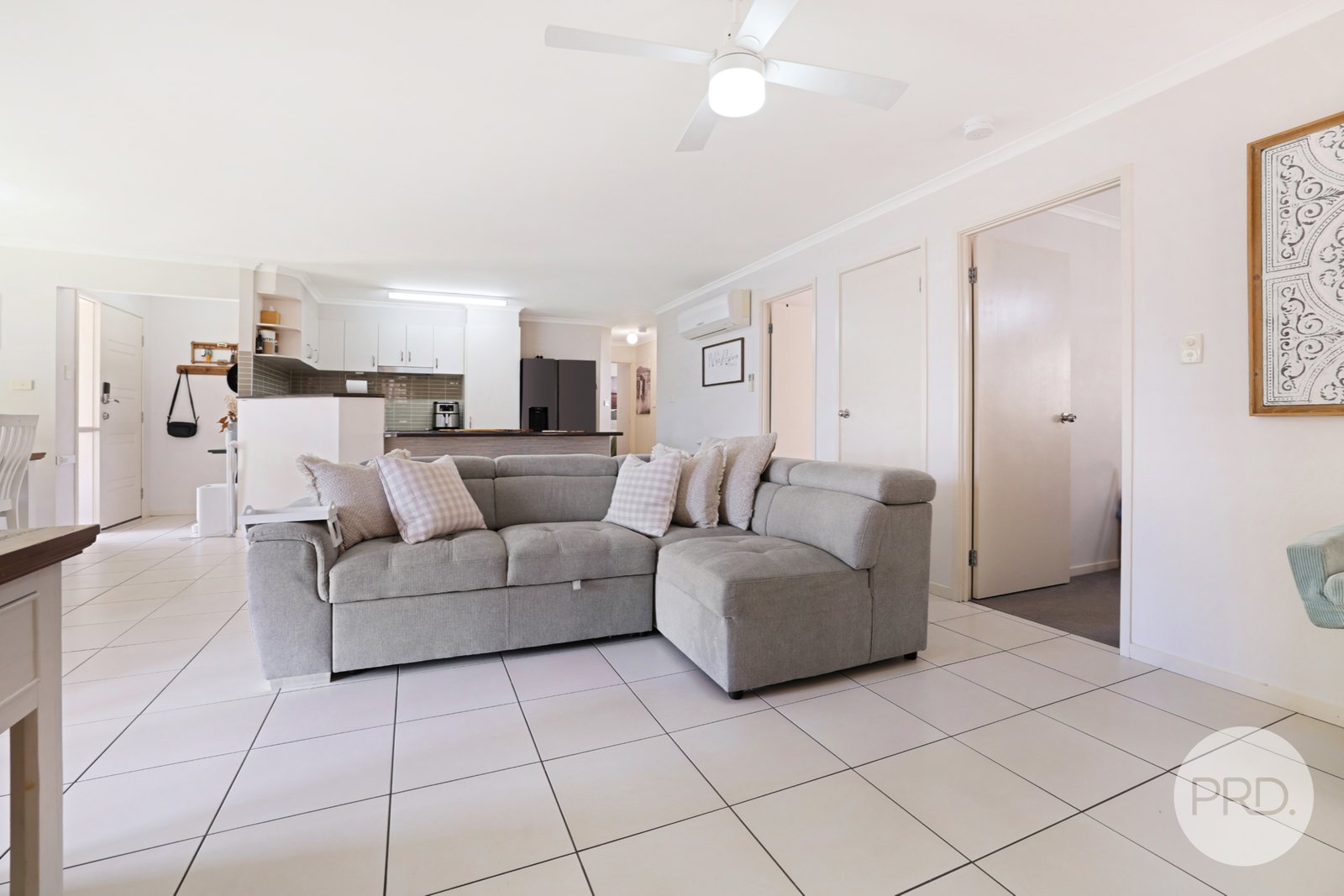 45 Harrier Parade TAMWORTH 8