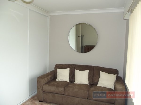 45 Howick Street TUMUT 15