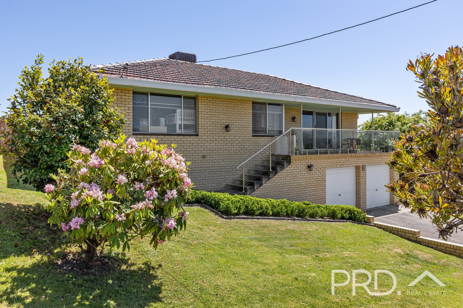 45 Howick Street TUMUT 17