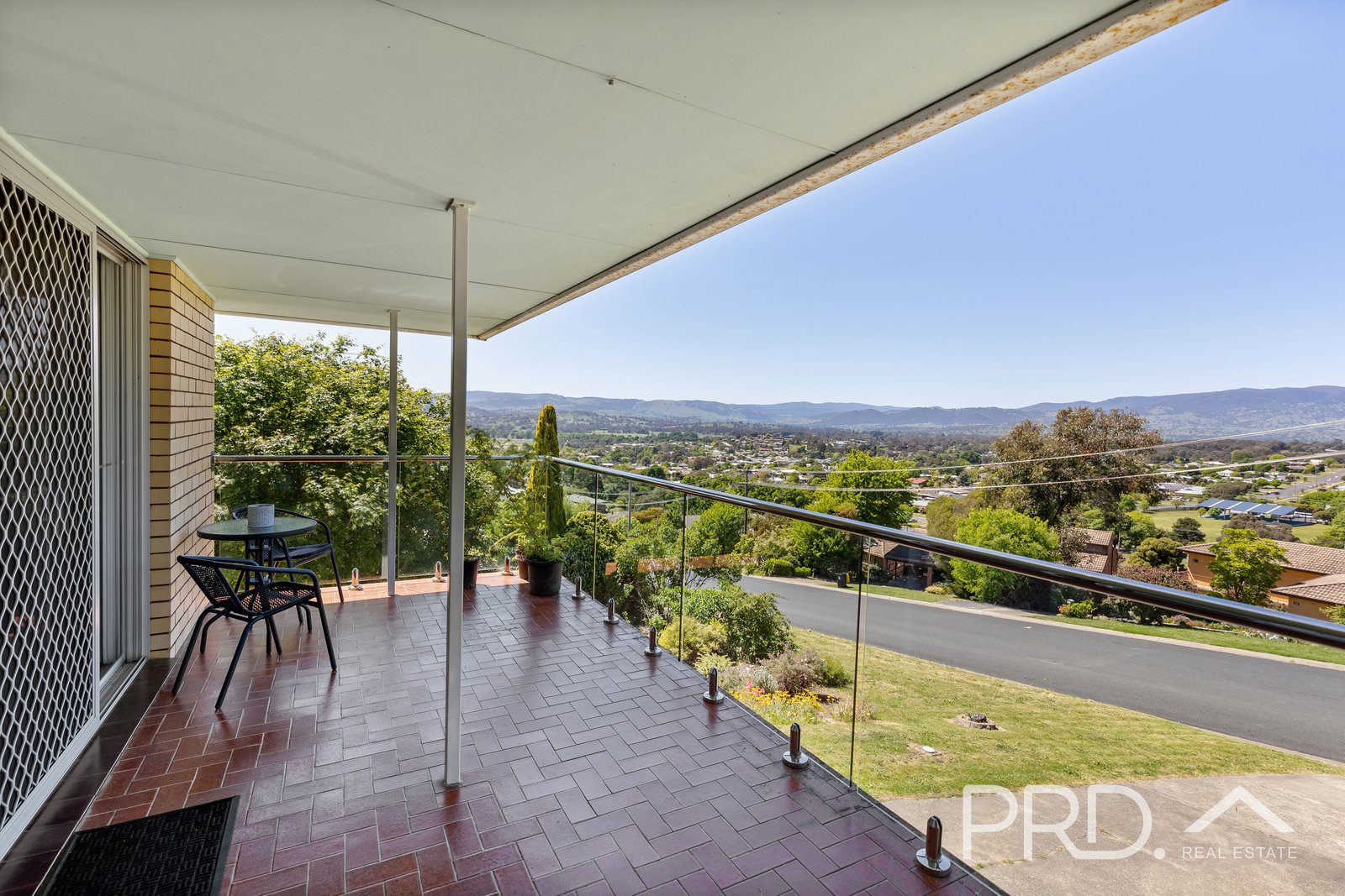 45 Howick Street TUMUT 18