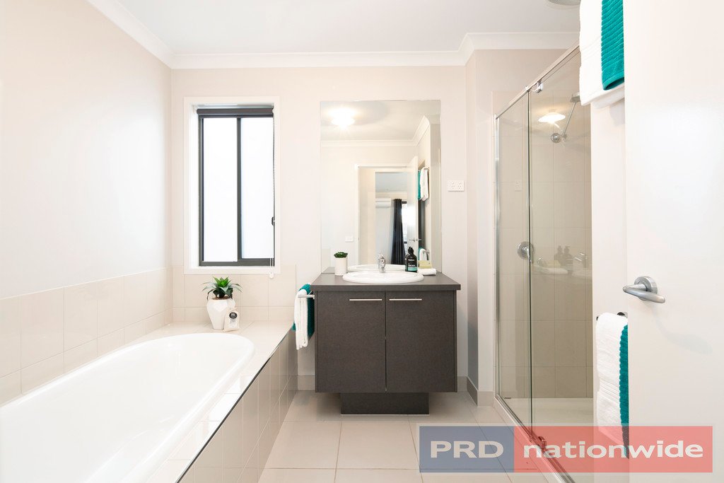 45 Inglis Street BALLAN 9