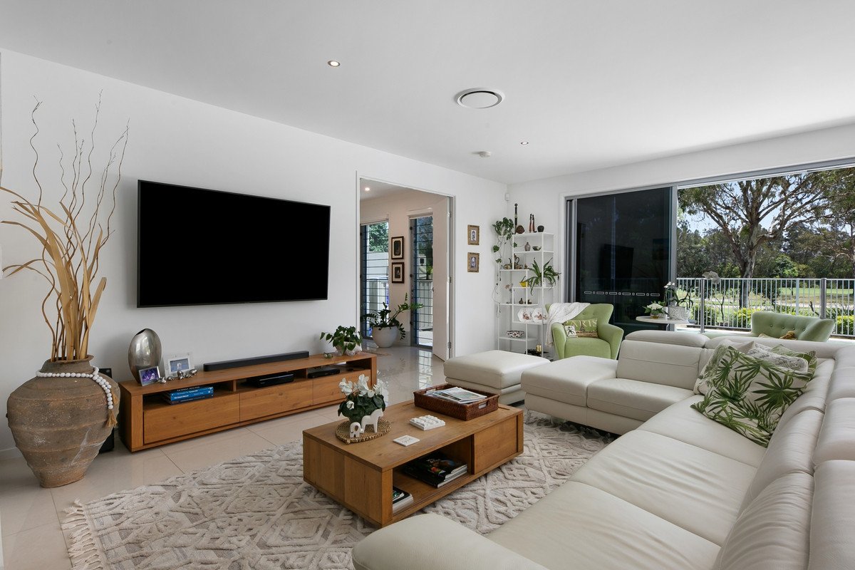 45 Lakelands Drive Merrimac 4