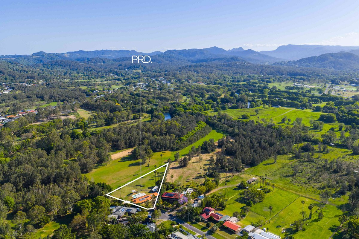 45 Larch Street Tallebudgera 4