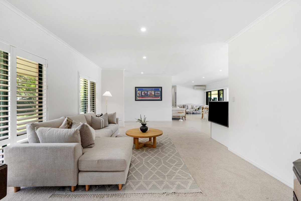 45 Larch Street Tallebudgera 6