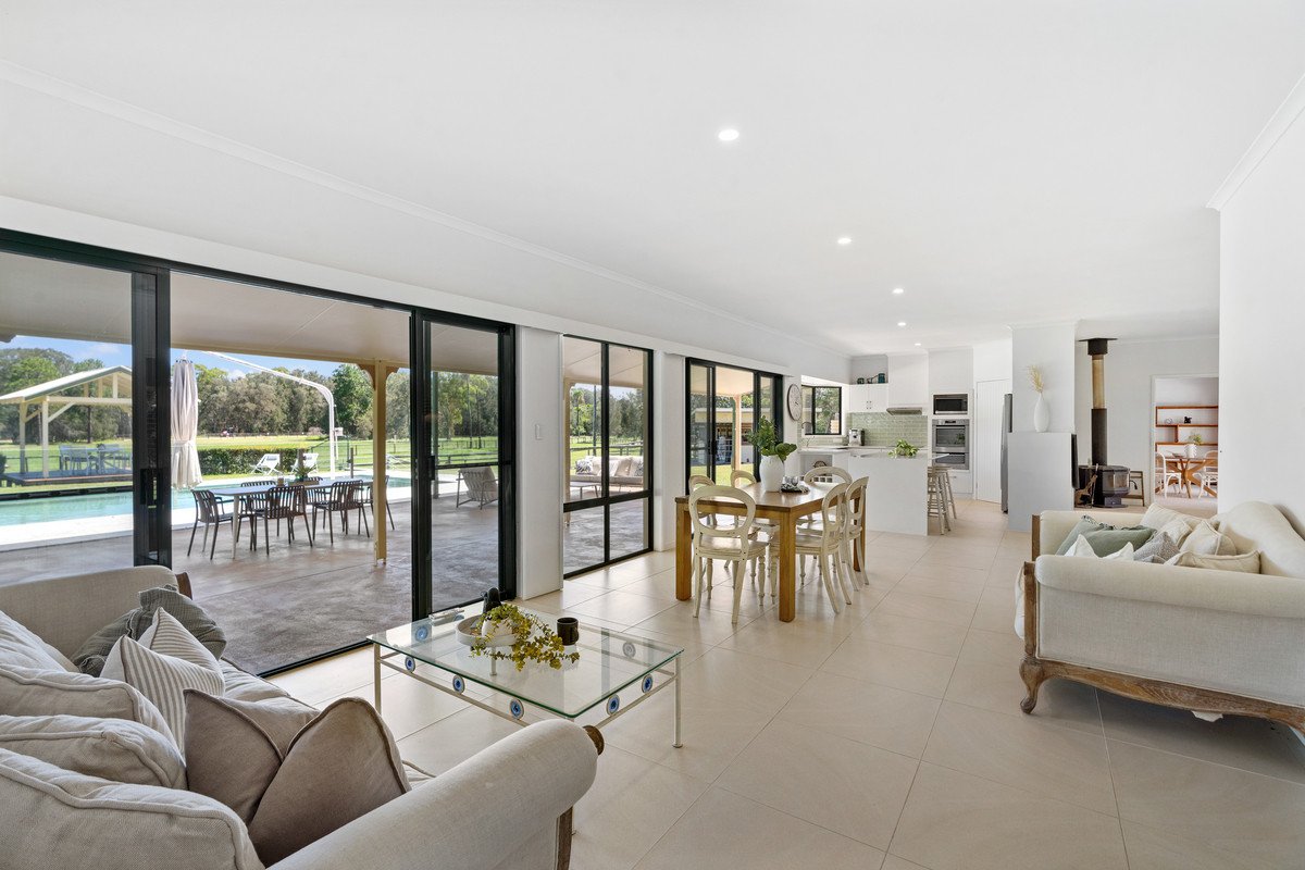 45 Larch Street Tallebudgera 11